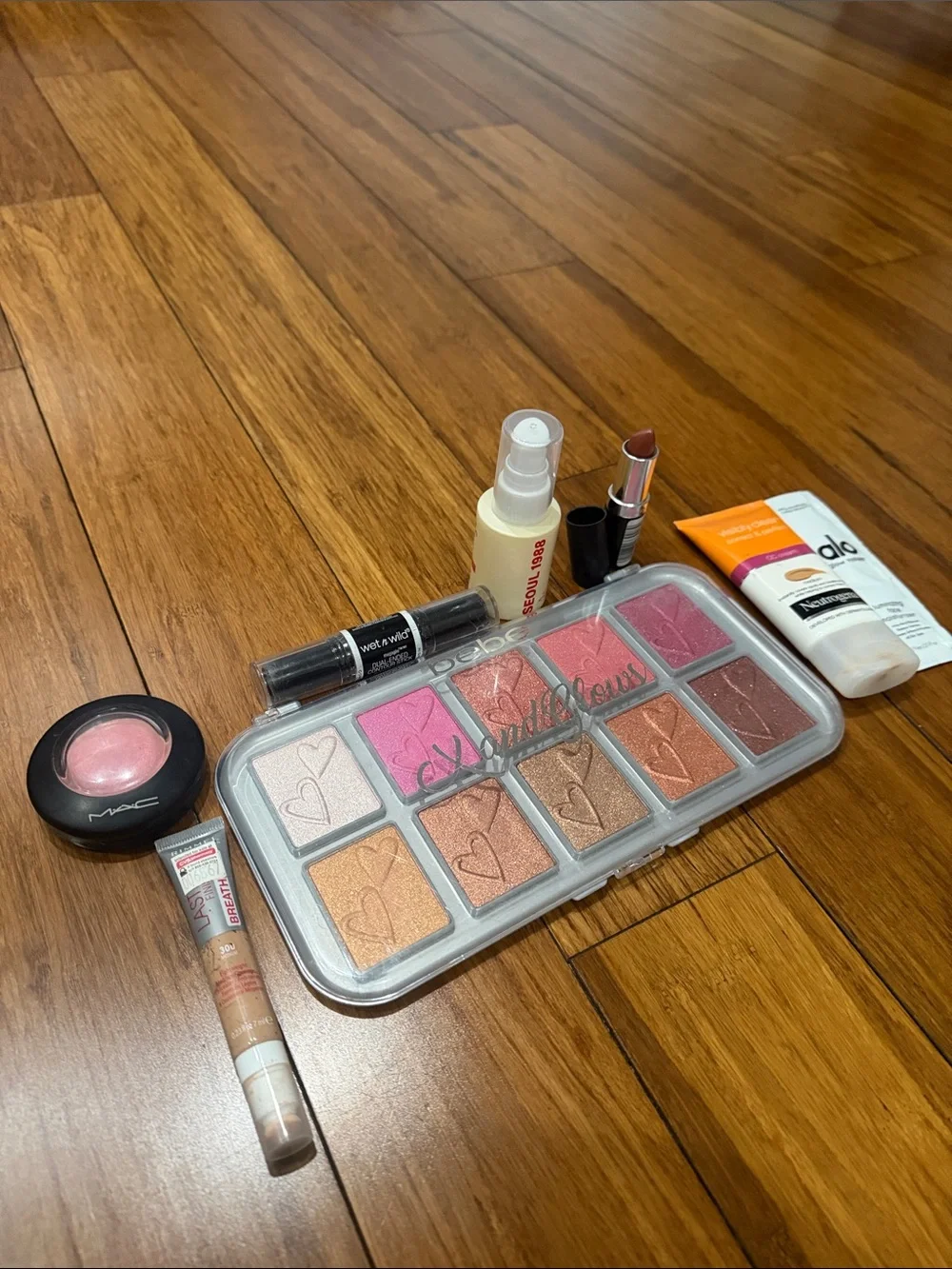 Bundle x 8 products assorted Mac wet n wild ALO Rimmel Makeup Eyeshadow Lipstick
